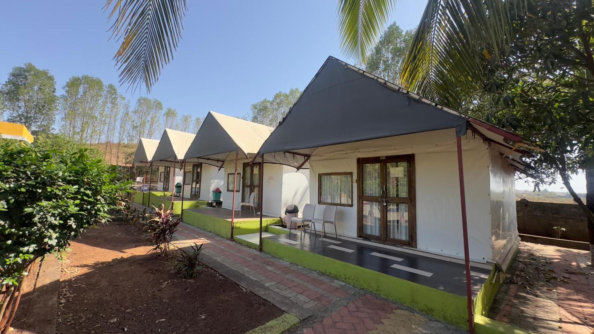 Lion Park Hotel & Resorts Sasan Gir Exterior photo