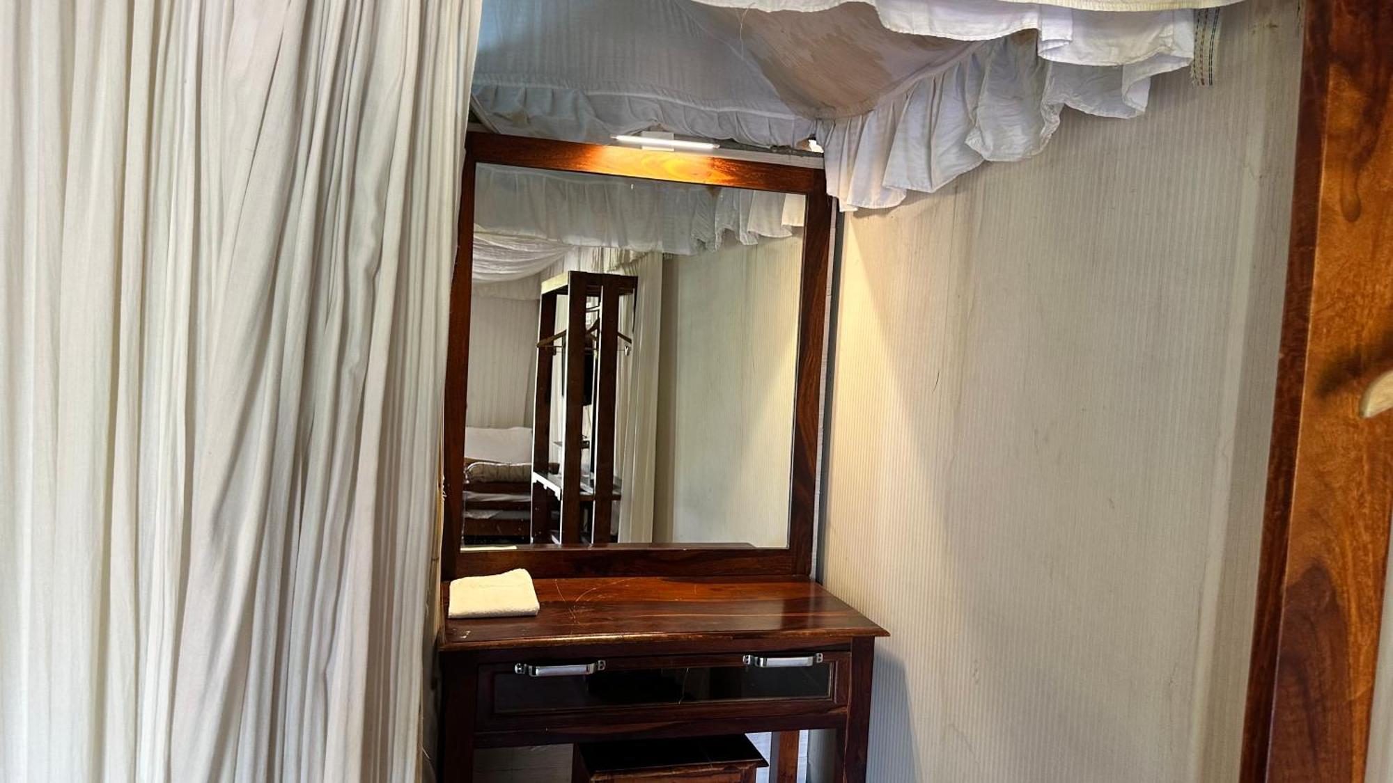 Lion Park Hotel & Resorts Sasan Gir Exterior photo