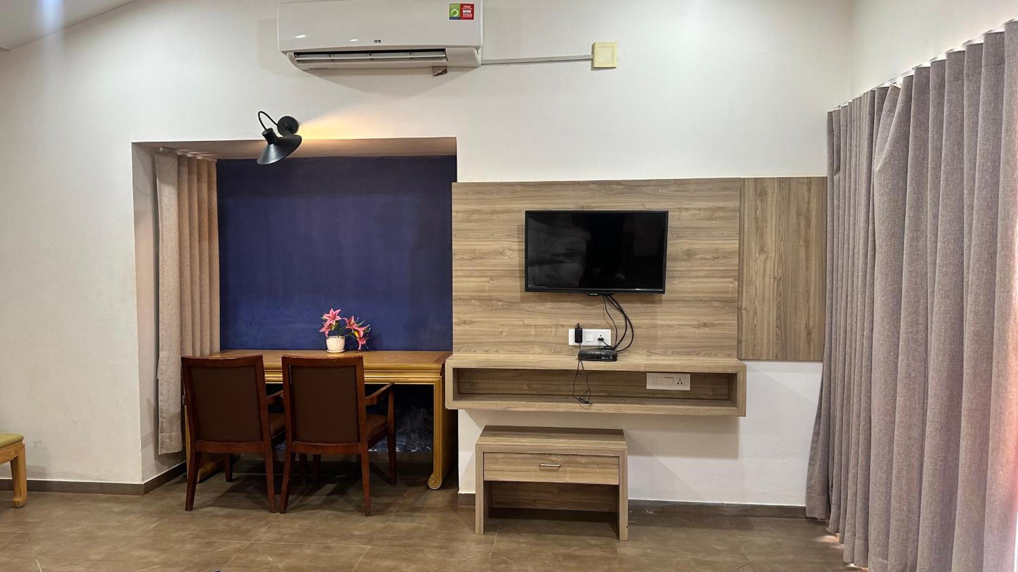 Lion Park Hotel & Resorts Sasan Gir Exterior photo